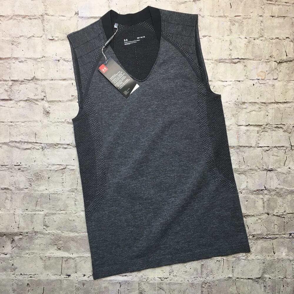 Under Armour Fitted Golf Tank in Grey/Black